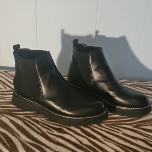 Women's Black Leather Ankle Boots